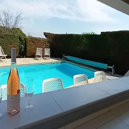 Near Les Etangs De Bages * נרבון