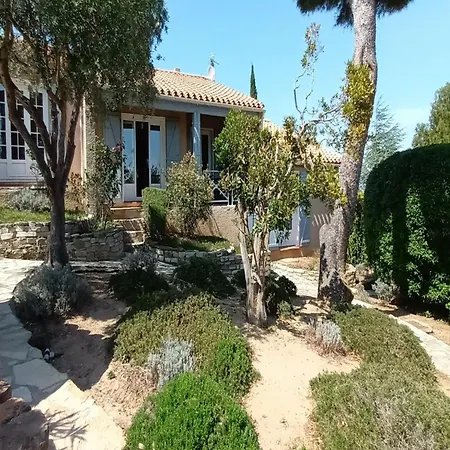 Villa Near Les Etangs De Bages