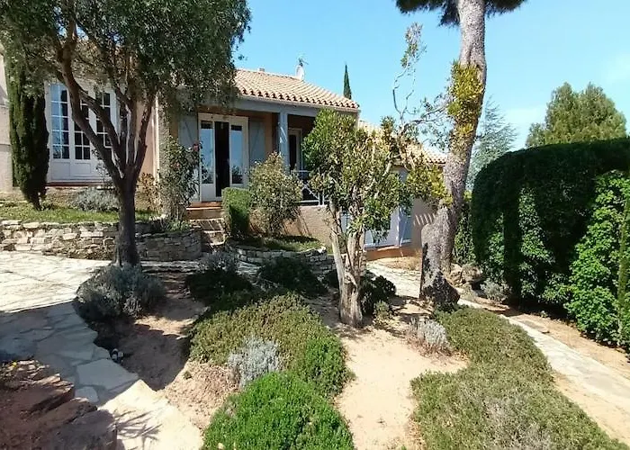 Near Les Etangs De Bages *
