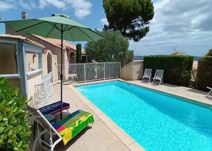 Villa Near Les Etangs De Bages